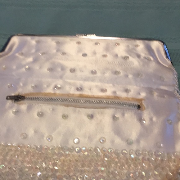Vintage white Beaded fold-Over bag 8x8 almost Mint 2 Szs Unfolds for larger bag - Picture 3 of 6
